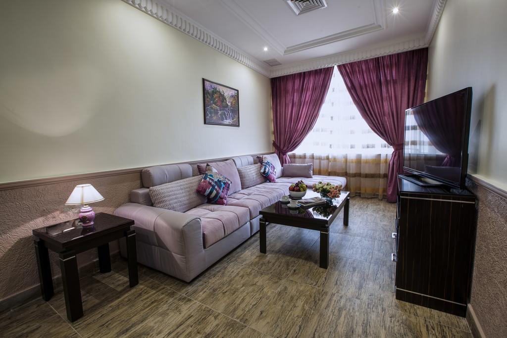Sara Plaza (Adults Only) Aparthotel Kuwait City Rum bild