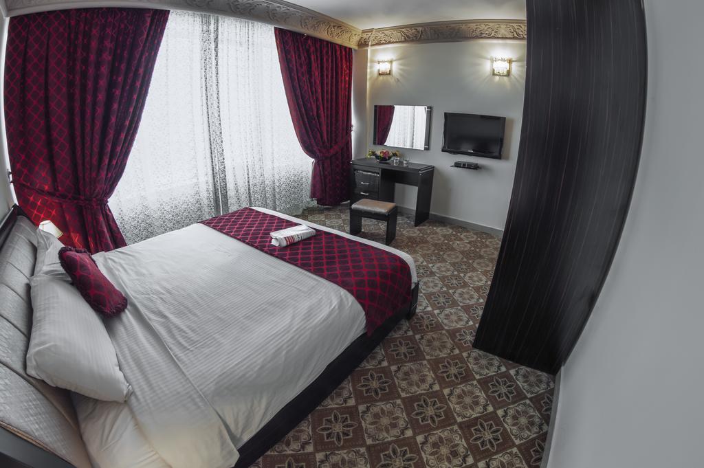 Sara Plaza (Adults Only) Aparthotel Kuwait City Rum bild